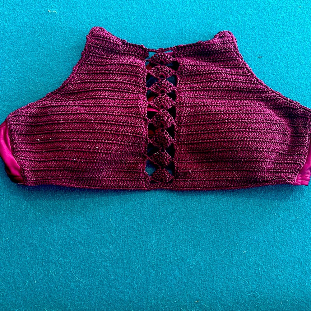 women’s knitted top